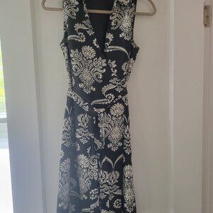 Ann Taylor 6P Wrap dress